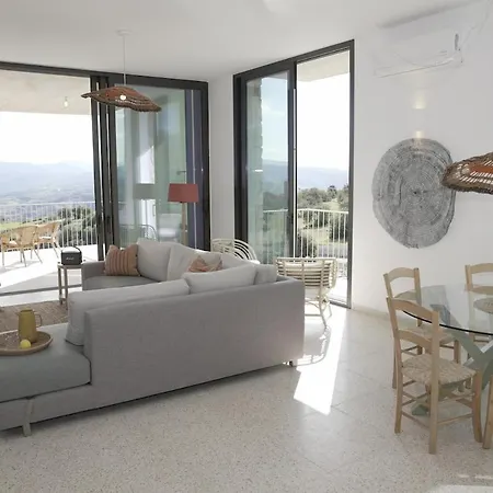 Stylish Villa, Rural Setting, Infinity Pool * Pano Akourdalia