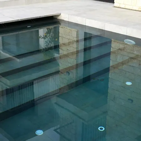 Stylish Villa, Rural Setting, Infinity Pool Pano Akourdalia