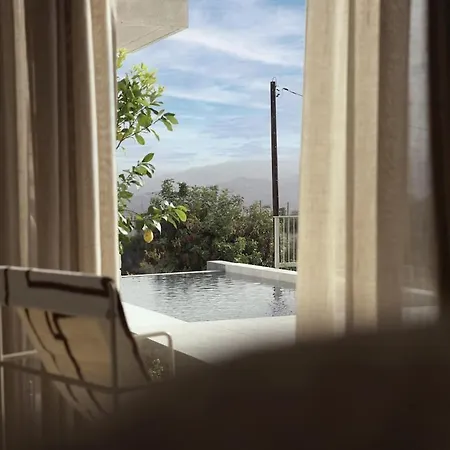 Villa Stylish Villa, Rural Setting, Infinity Pool *