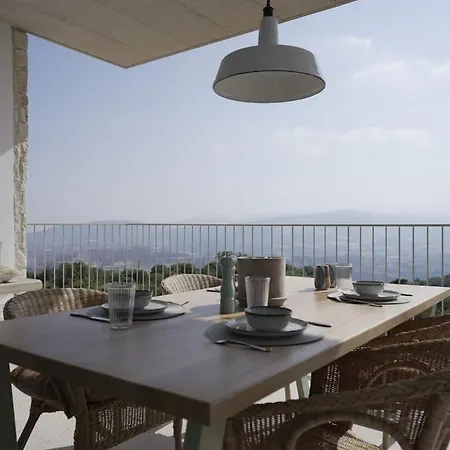 Stylish Villa, Rural Setting, Infinity Pool * Pano Akourdalia