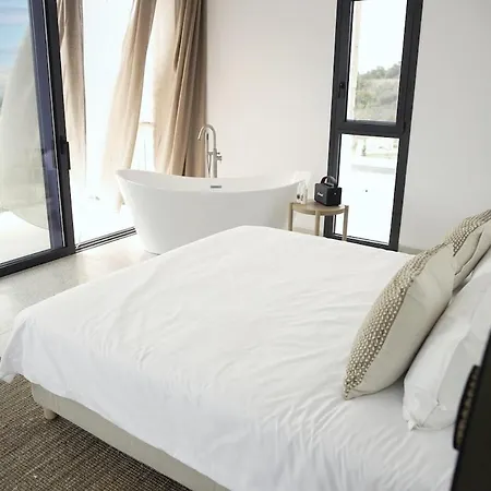 Stylish Villa, Rural Setting, Infinity Pool فيلة Pano Akourdalia